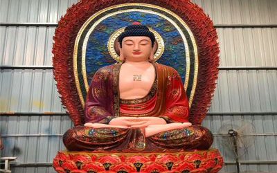 玻璃鋼彩繪大型戶(hù)外景區(qū)祭拜三寶佛雕塑