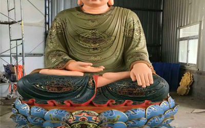 玻璃鋼彩繪大型景觀(guān)三寶佛雕塑