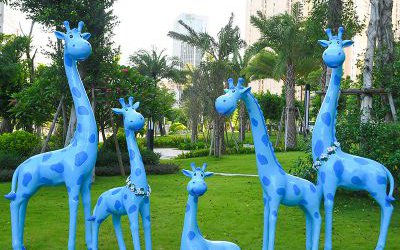 公園玻璃鋼彩繪長(zhǎng)頸鹿雕塑