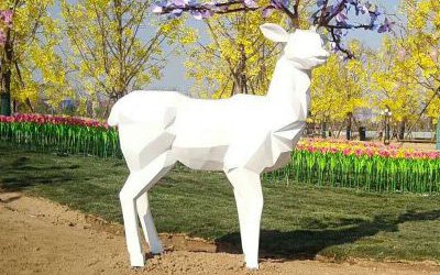 戶(hù)外景區(qū)玻璃鋼幾何白色梅花鹿雕塑