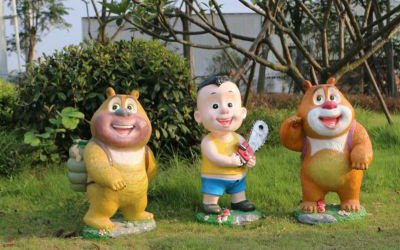 兒童游樂園擺放熊出沒小光頭強(qiáng)玻璃鋼卡通動畫人物雕塑