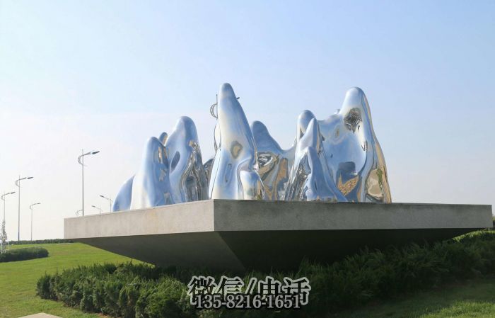 不銹鋼景觀(guān)雕塑